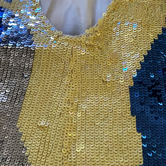 Sequined top - Picture 4 of 6